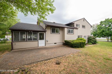 540 Sherman Avenue Belford NJ 07718