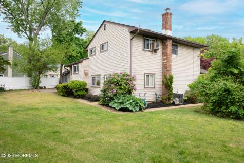 540 Sherman Avenue Belford NJ 07718