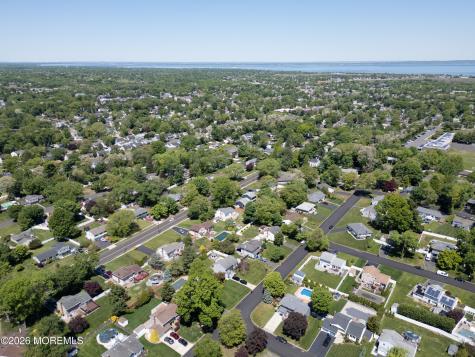 540 Sherman Avenue Belford NJ 07718