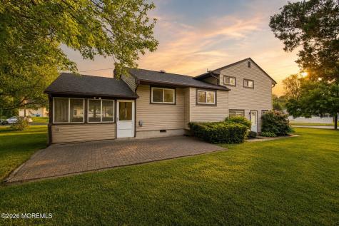 540 Sherman Avenue Belford NJ 07718