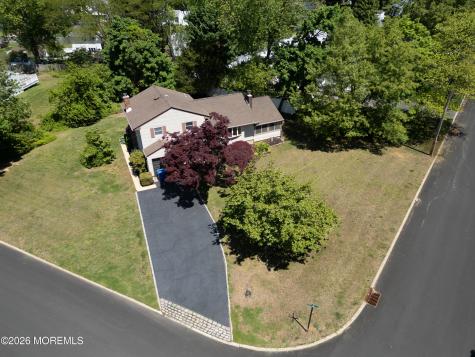 540 Sherman Avenue Belford NJ 07718