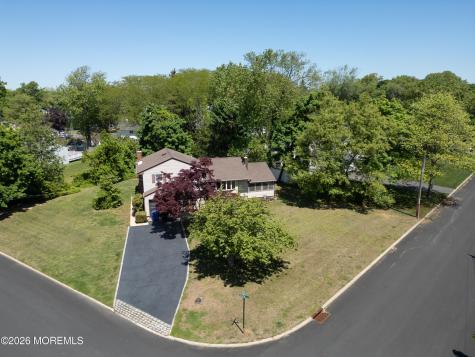 540 Sherman Avenue Belford NJ 07718