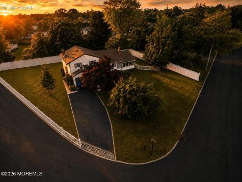 540 Sherman Avenue Belford NJ 07718
