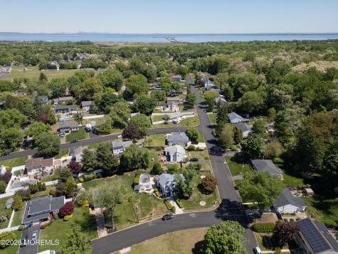 540 Sherman Avenue Belford NJ 07718