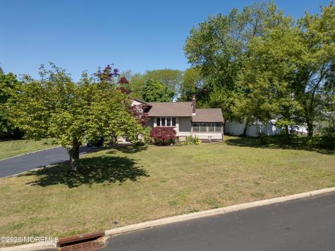 540 Sherman Avenue Belford NJ 07718