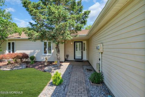 14 Monterey Lane Manalapan NJ 07726