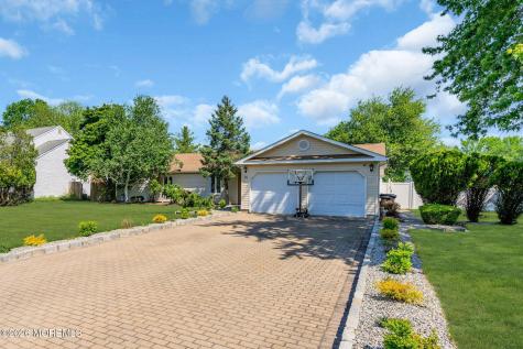 14 Monterey Lane Manalapan NJ 07726