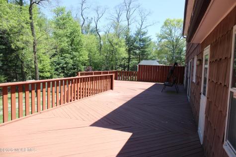 4 Vista Drive Morganville NJ 07751