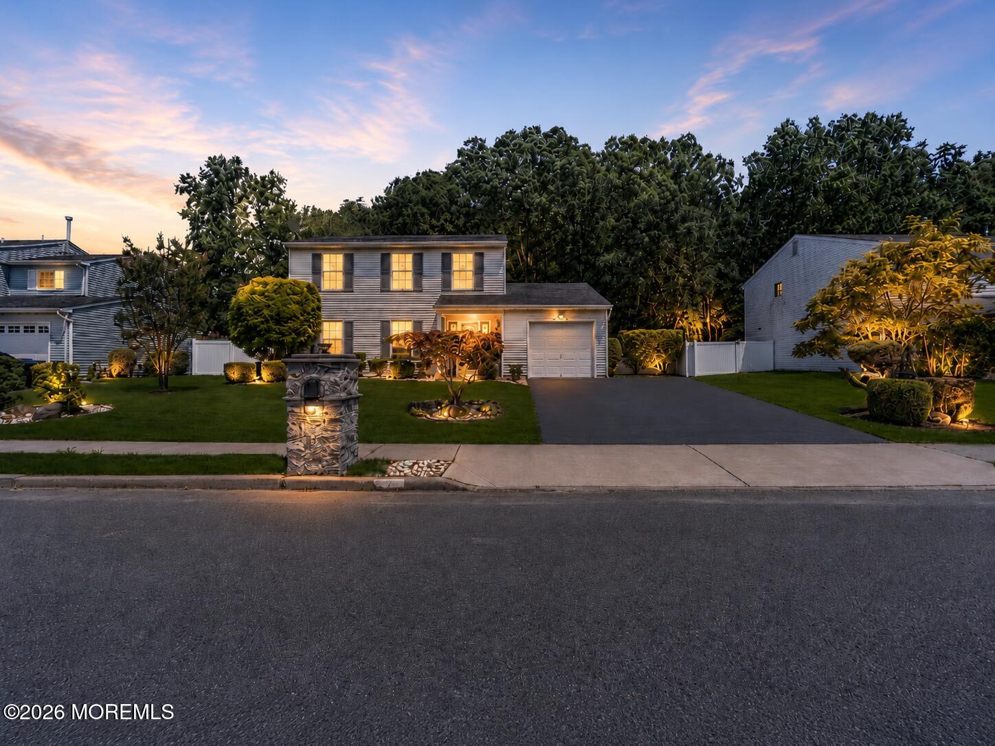 8 Honeysuckle Way Howell NJ 07731