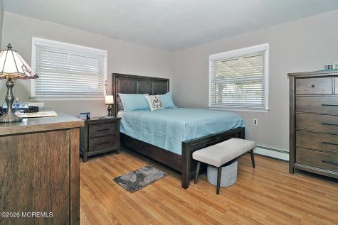 9 Bolans Court Toms River NJ 08757