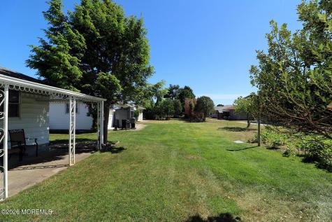 9 Bolans Court Toms River NJ 08757