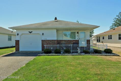 9 Bolans Court Toms River NJ 08757