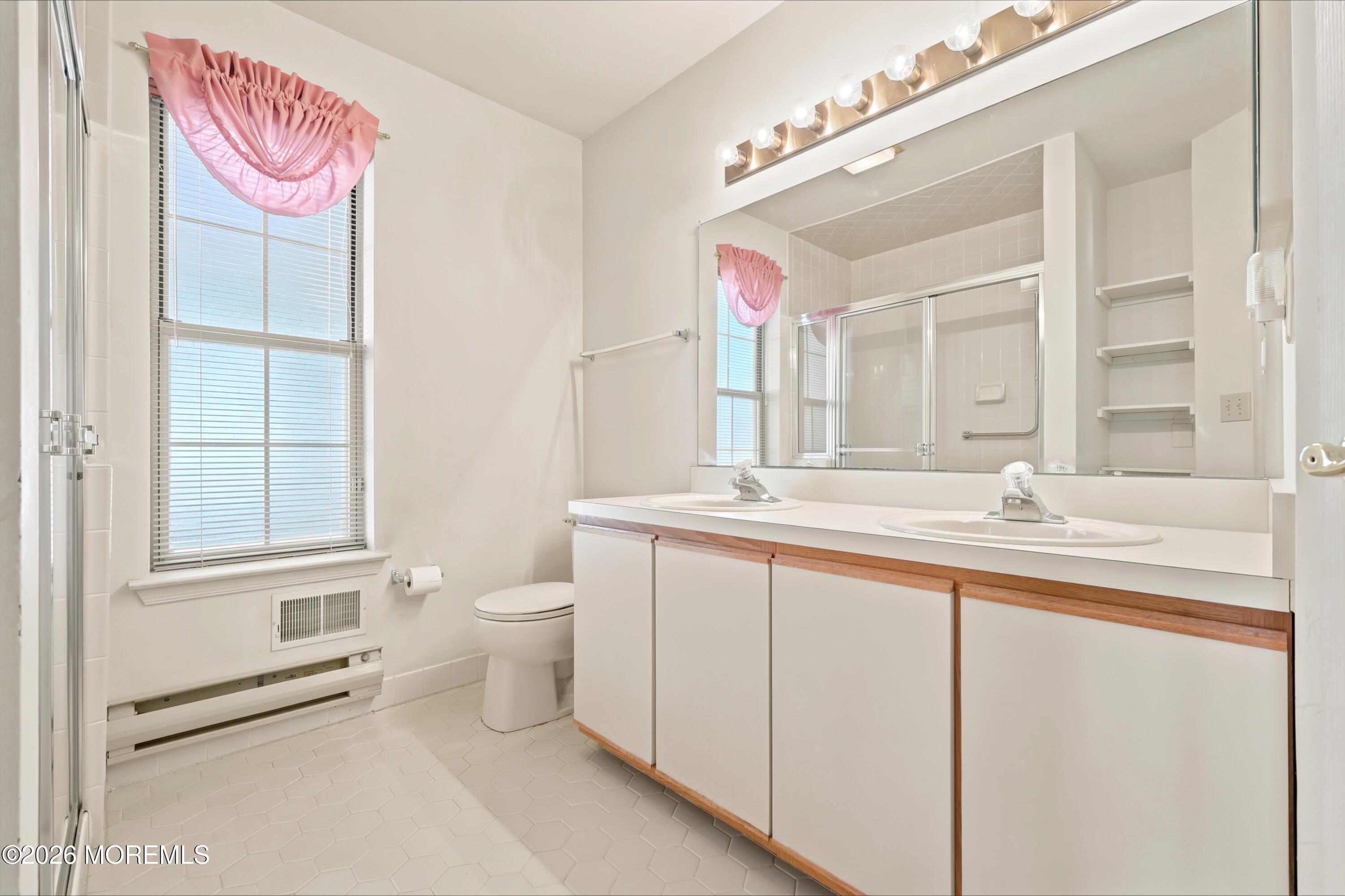 2 Pomeroy Court Jackson NJ 08527