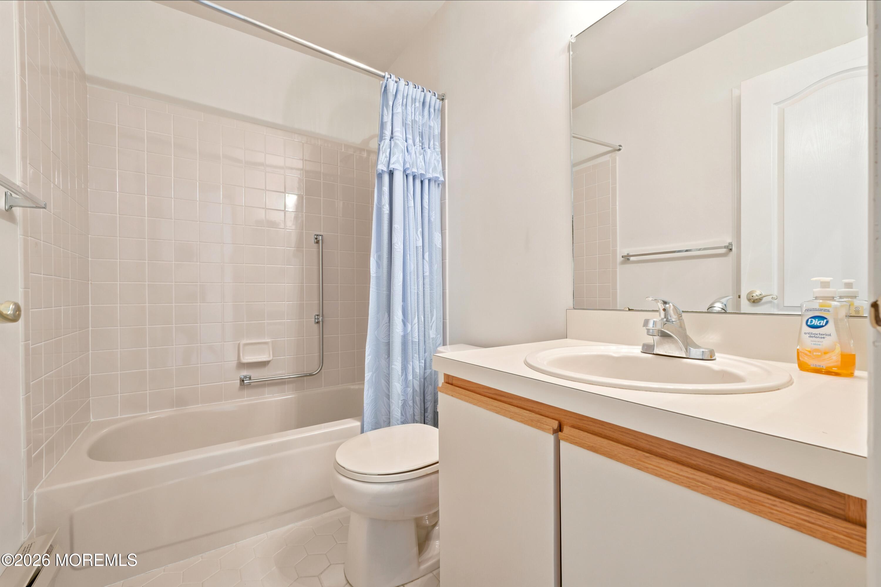 2 Pomeroy Court Jackson NJ 08527