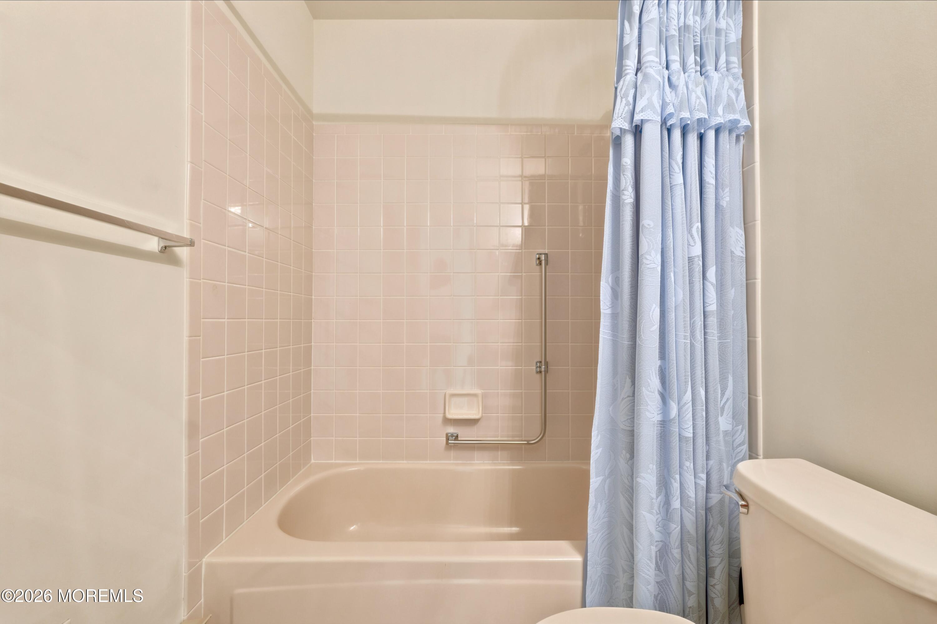 2 Pomeroy Court Jackson NJ 08527