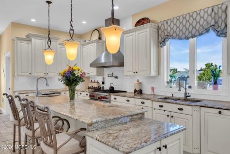 32 Freeman Court Toms River NJ 08753