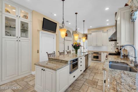 32 Freeman Court Toms River NJ 08753