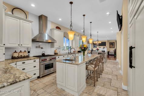 32 Freeman Court Toms River NJ 08753