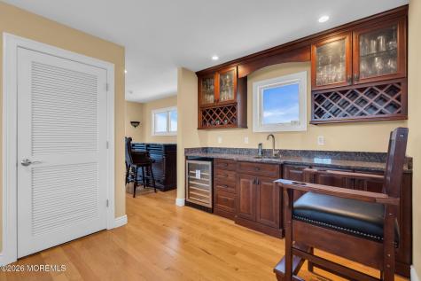 32 Freeman Court Toms River NJ 08753