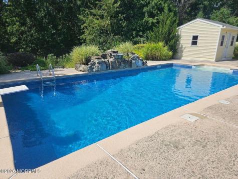 14 Gladiola Drive Howell NJ 07731