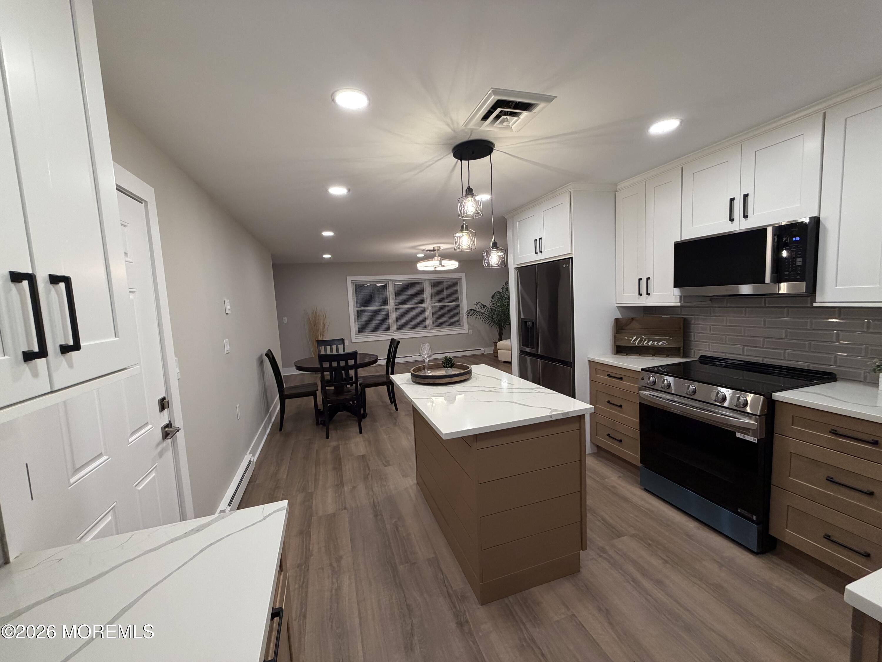 337C Canterbury Court Lakewood NJ 08701
