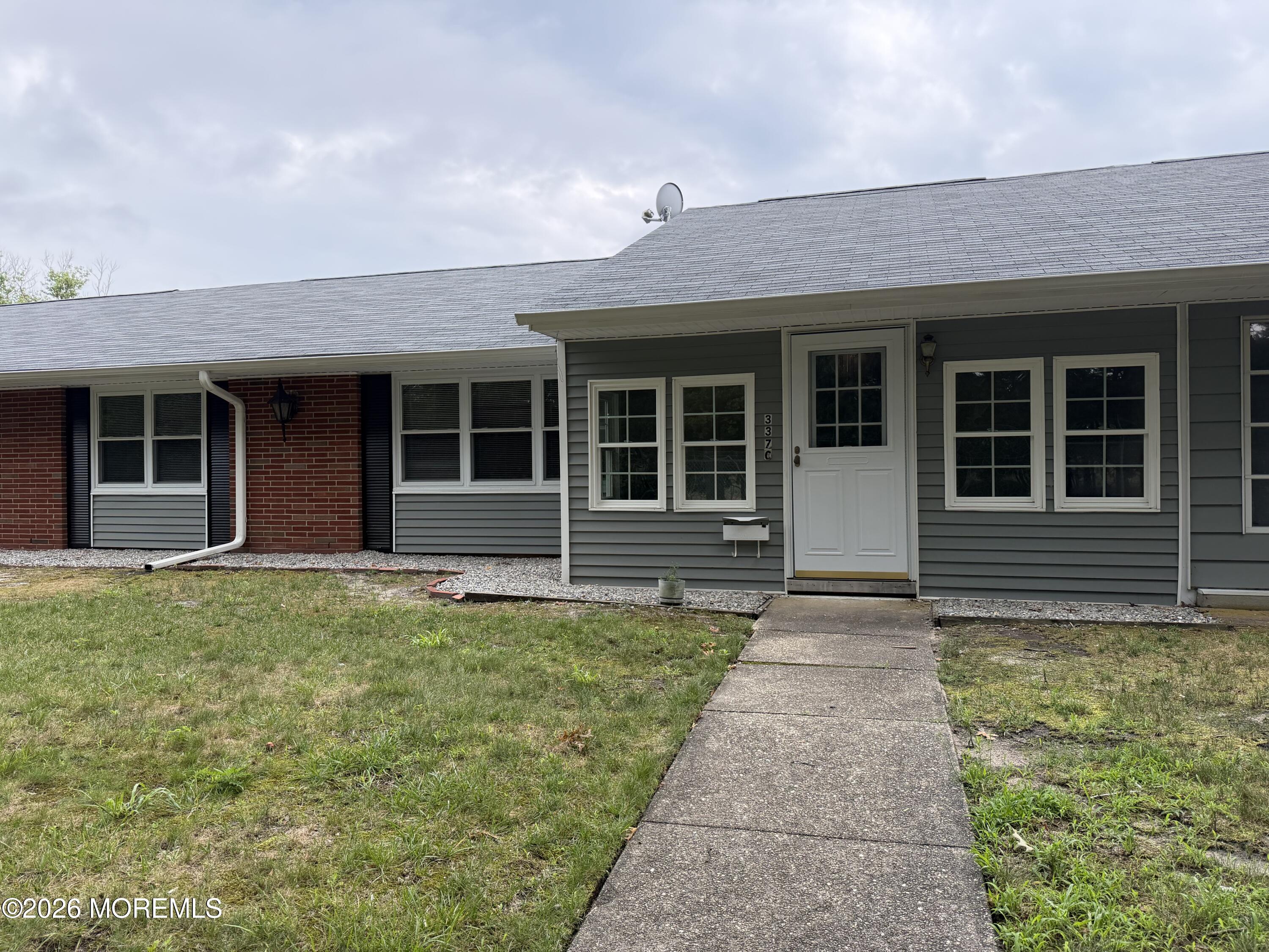 337C Canterbury Court Lakewood NJ 08701