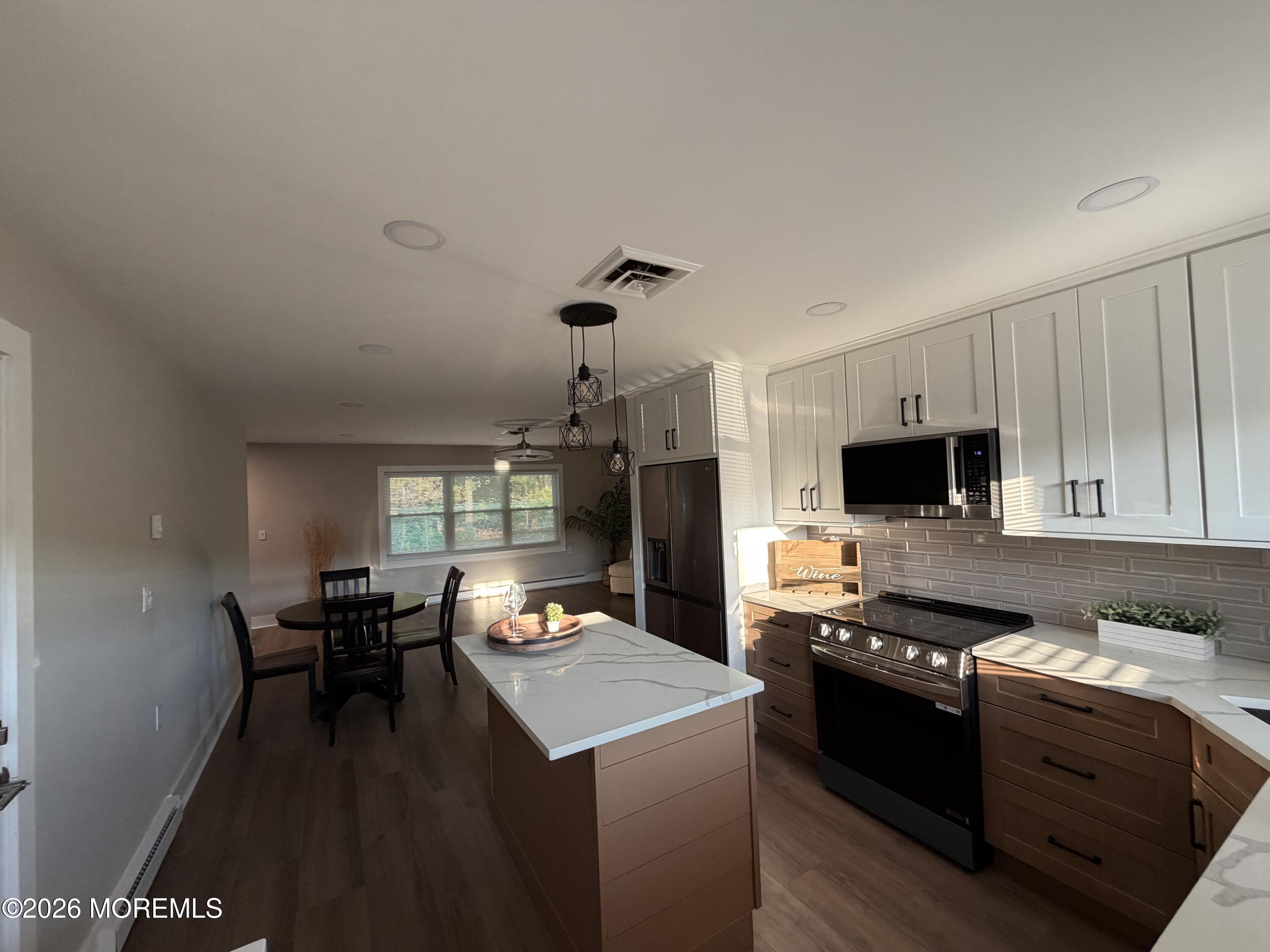 337C Canterbury Court Lakewood NJ 08701