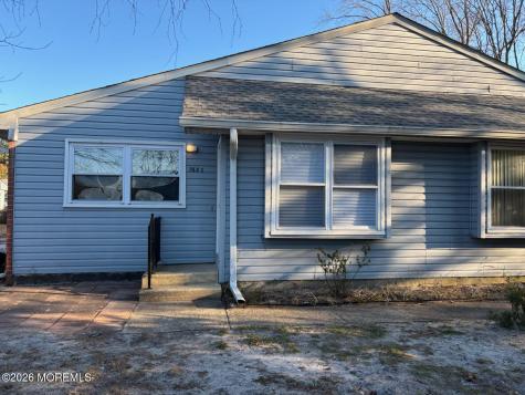 768 Hudson Parkway Whiting NJ 08759
