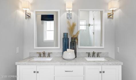 10 Dahlia Court Manalapan NJ 07726