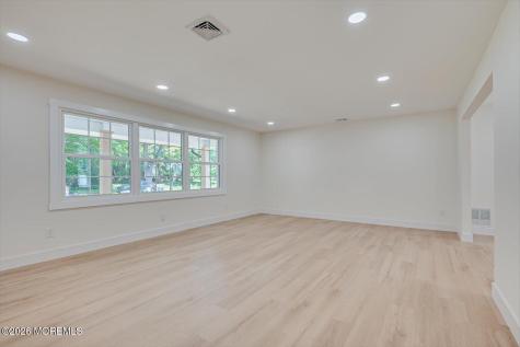 300 E Chestnut Avenue Metuchen NJ 08840