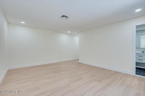 300 E Chestnut Avenue Metuchen NJ 08840