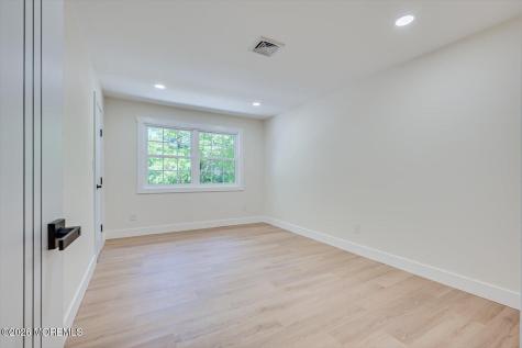 300 E Chestnut Avenue Metuchen NJ 08840