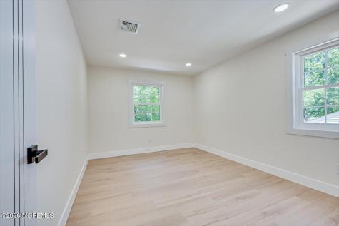300 E Chestnut Avenue Metuchen NJ 08840
