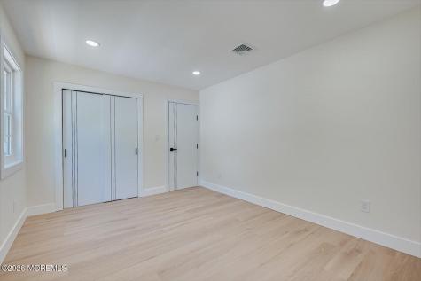 300 E Chestnut Avenue Metuchen NJ 08840