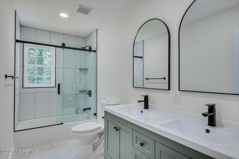 300 E Chestnut Avenue Metuchen NJ 08840