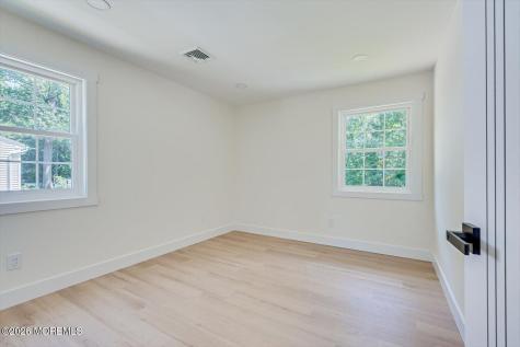300 E Chestnut Avenue Metuchen NJ 08840