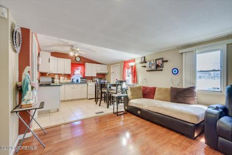 23 Wood Street Keansburg NJ 07734