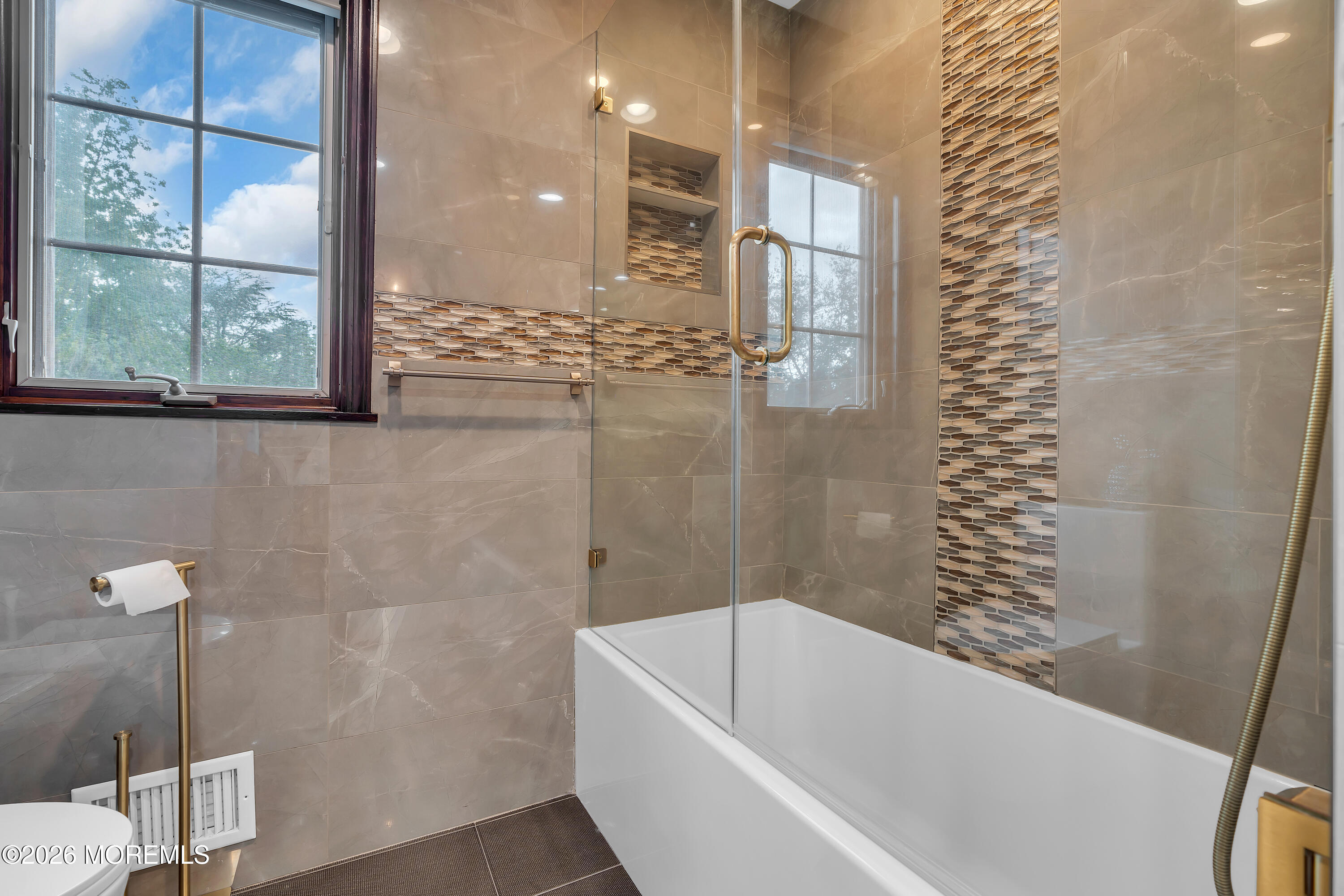 7 Mayflower Drive Red Bank NJ 07701