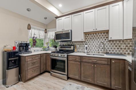 251 Arlington Drive Fords NJ 08863