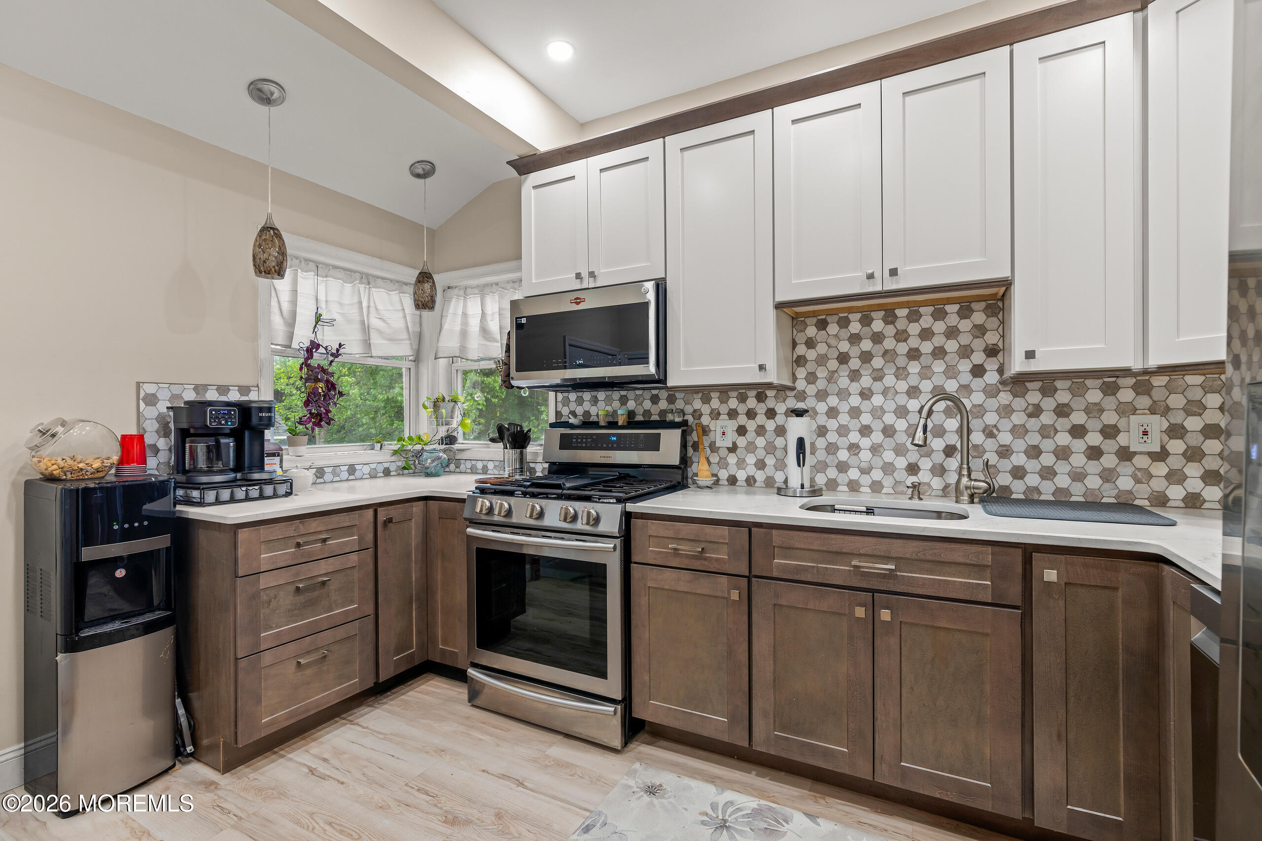 251 Arlington Drive Fords NJ 08863