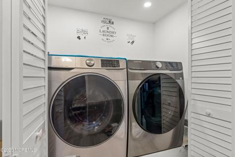 251 Arlington Drive Fords NJ 08863