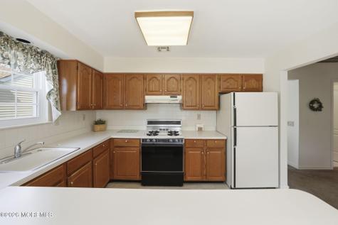 96 Narberth Way Toms River NJ 08757