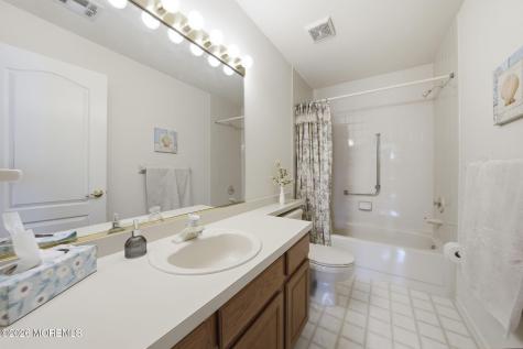 96 Narberth Way Toms River NJ 08757