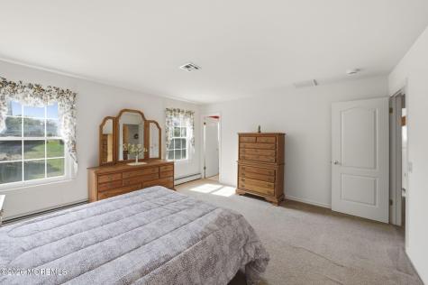 96 Narberth Way Toms River NJ 08757