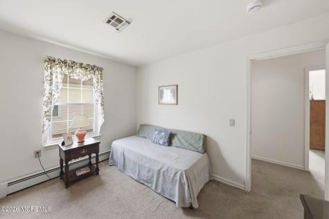96 Narberth Way Toms River NJ 08757