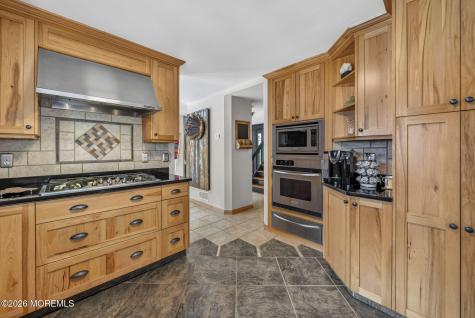 31 N Cherokee Lane Brick NJ 08724