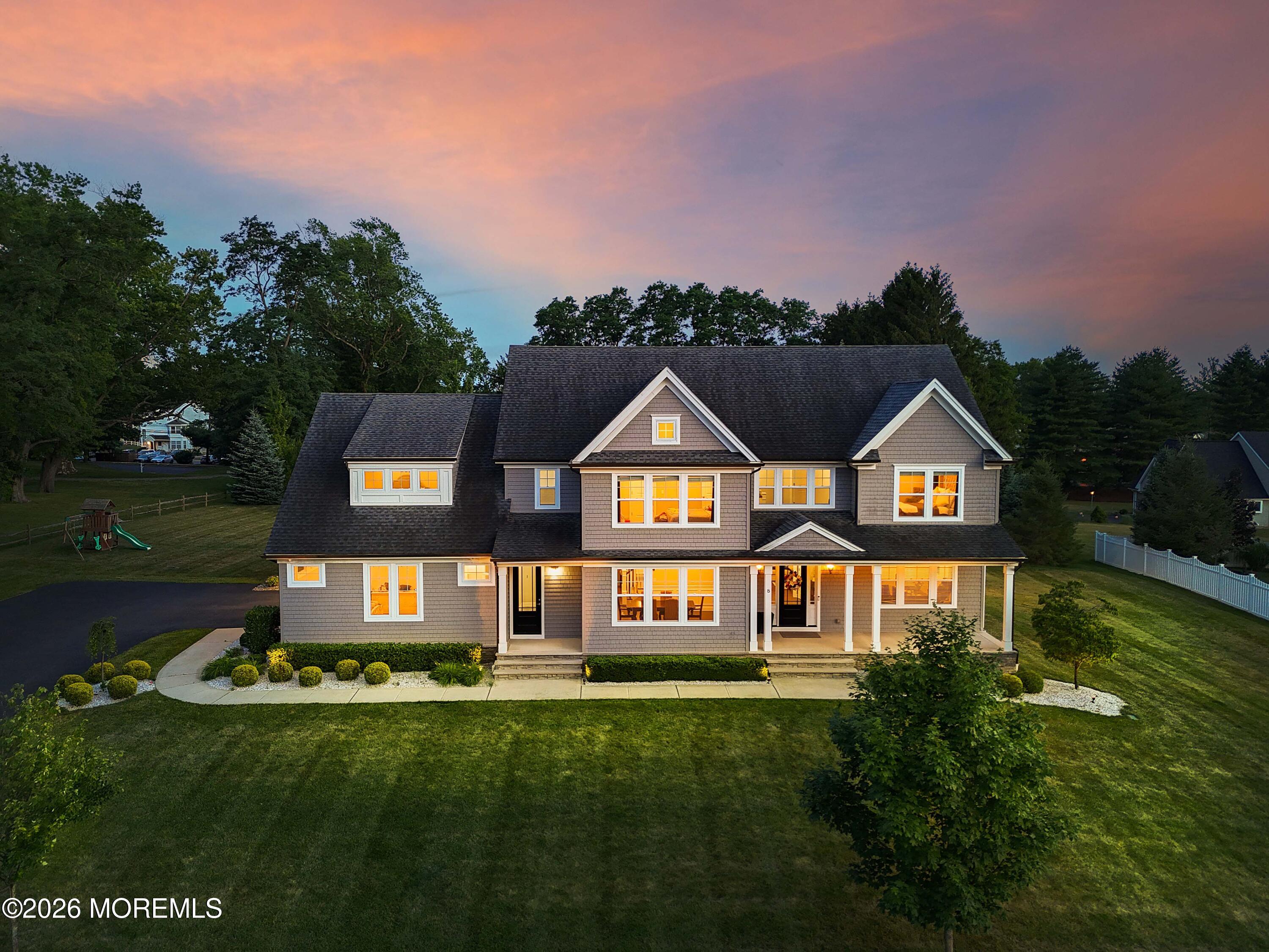 Freehold NJ, 8 Legend Hollow Court