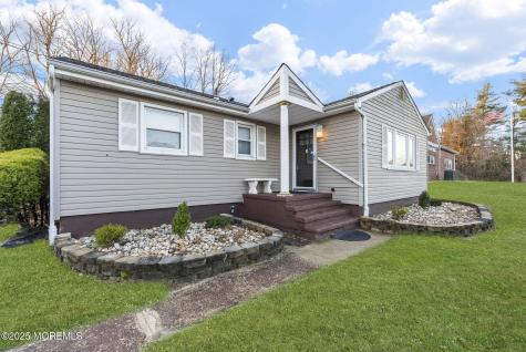 13 Sanford Street Manalapan NJ 07726