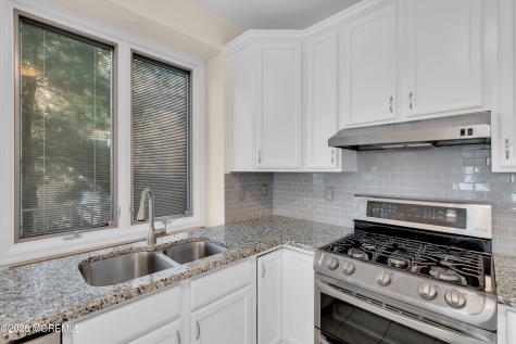 166 La Quinta Court Holmdel NJ 07733