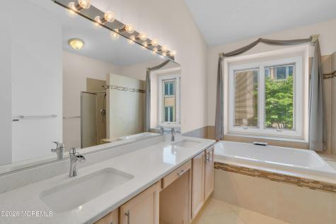 166 La Quinta Court Holmdel NJ 07733